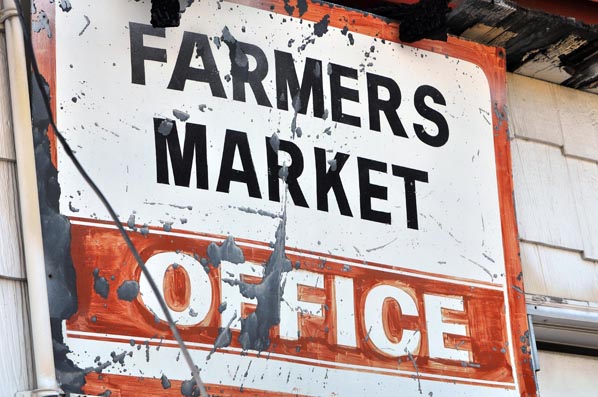 FarmersMarketOfficeSign