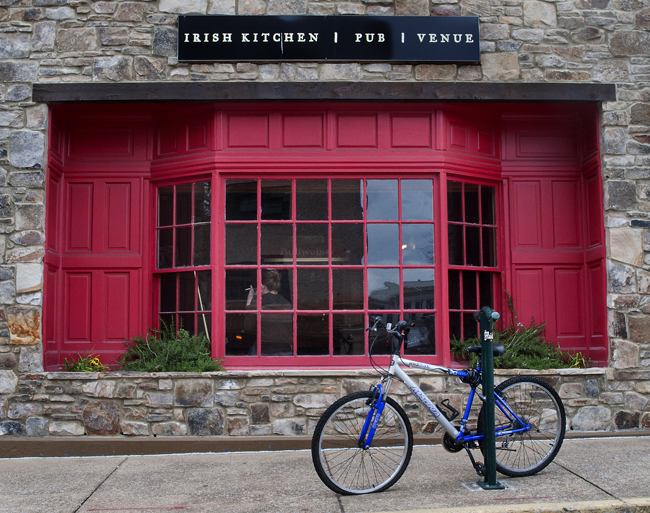 032513_59BikingToThePubR