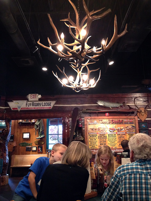 042813_93AntlerChandelierR