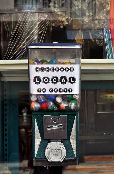 061113_137GumBallMachineR