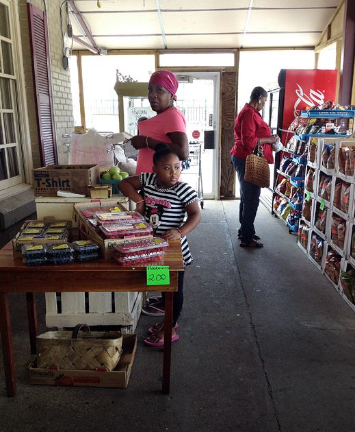 080513_192BuyingGroceriesR