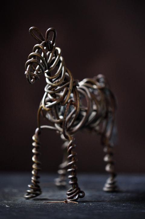 110913_288PregnantHorseR