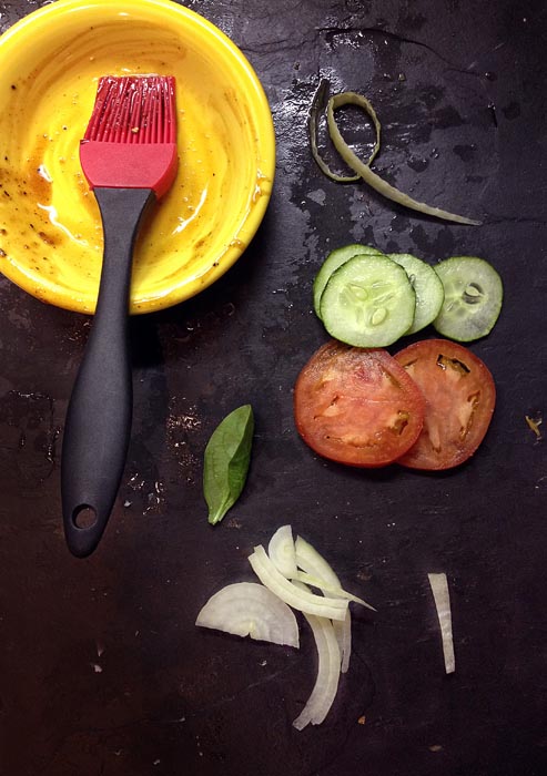 122213_331DinnerAndACellPhoneR