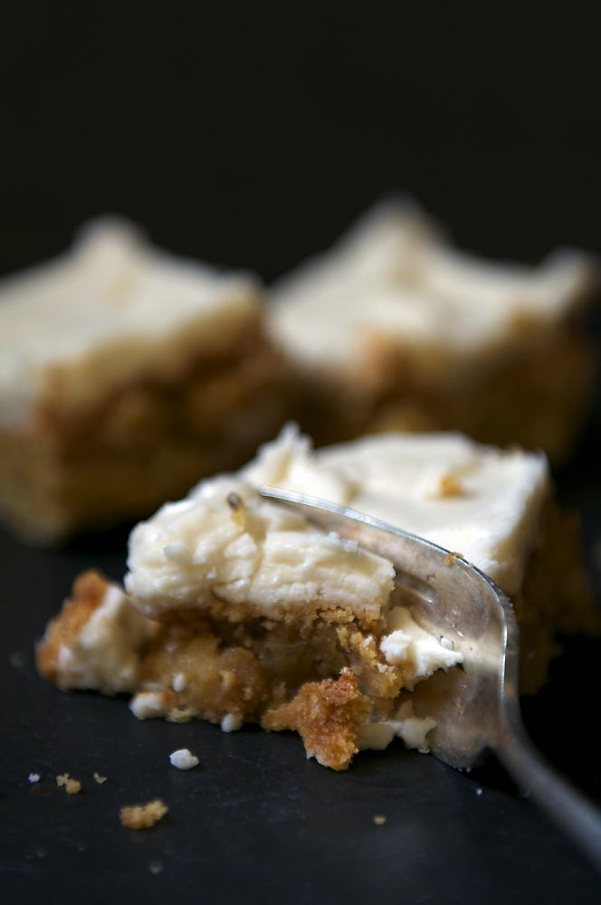 ButterAlmondCookieBarsMainSmall