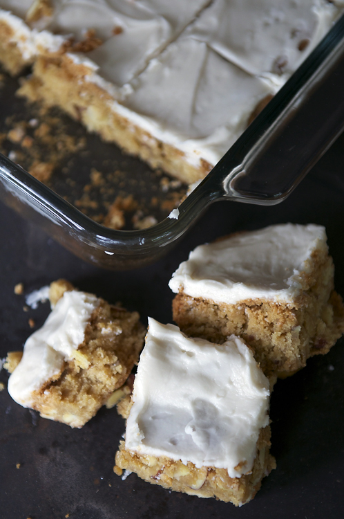 ButterAlmondWithDishSMall