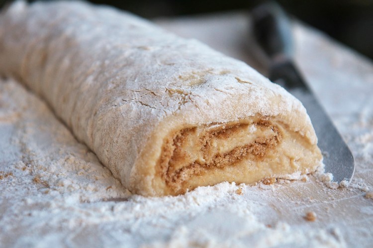 RolledupdoughwithKnifeB Toned